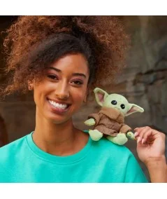 Peluche Yoda Guerras de la Estrella Mandaloria con imán Disney Store Disney Store - 4